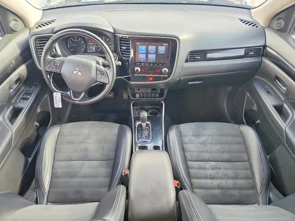 JA4AD3A3XLZ044018 2020 MITSUBISHI OUTLANDER - Image 8