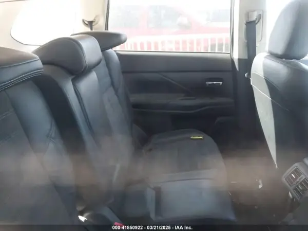 JA4AD3A3XLZ044133 2020 MITSUBISHI OUTLANDER - Image 8