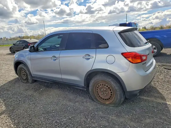 JA4AH3AU8HZ609306 2017 MITSUBISHI OUTLANDER - Image 2
