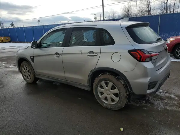 JA4AH3AU8LU602684 2020 MITSUBISHI OUTLANDER - Image 2