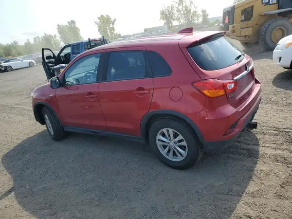 JA4AH3AU9KU602871 2019 MITSUBISHI OUTLANDER - Image 2