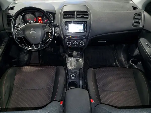 JA4AJ3AU3HZ601893 2017 MITSUBISHI OUTLANDER - Image 8