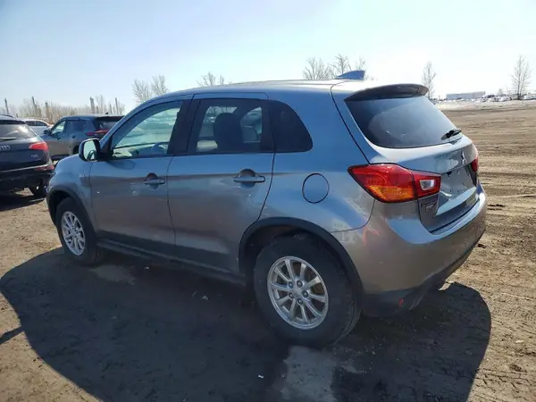 JA4AJ3AU3HZ610481 2017 MITSUBISHI OUTLANDER - Image 2