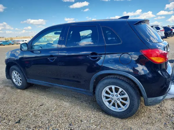 JA4AJ3AU5HZ604326 2017 MITSUBISHI OUTLANDER - Image 2