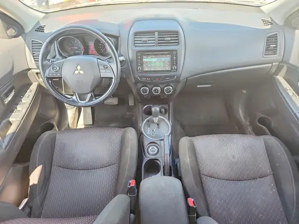 JA4AJ3AU5HZ604326 2017 MITSUBISHI OUTLANDER - Image 8