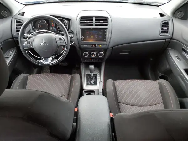 JA4AJ3AU8KU602705 2019 MITSUBISHI OUTLANDER - Image 8