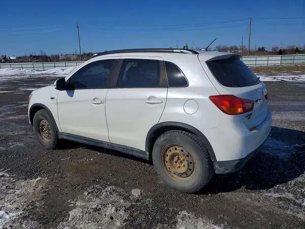 JA4AJ4AW3GZ608686 2016 MITSUBISHI OUTLANDER - Image 2
