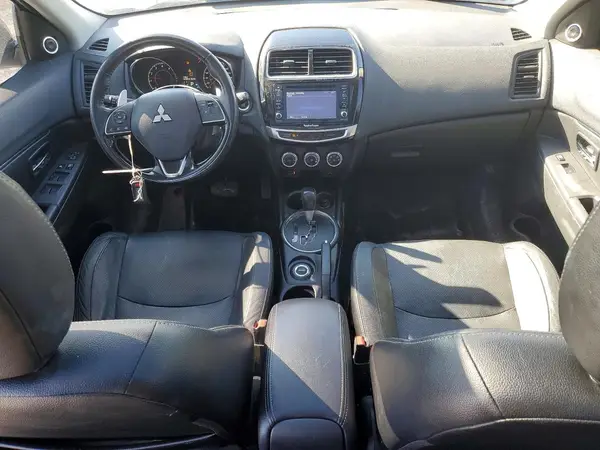 JA4AJ4AW3GZ608686 2016 MITSUBISHI OUTLANDER - Image 8