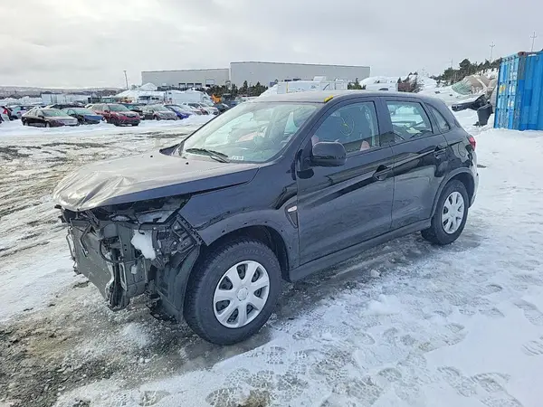 JA4AJUAU3SU600253 2025 MITSUBISHI OUTLANDER - Image 1