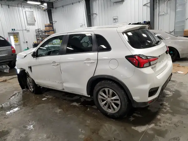 JA4AJVAW2MU606670 2021 MITSUBISHI OUTLANDER - Image 2
