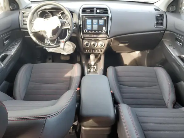 JA4AJVAW8RU600928 2024 MITSUBISHI OUTLANDER - Image 8