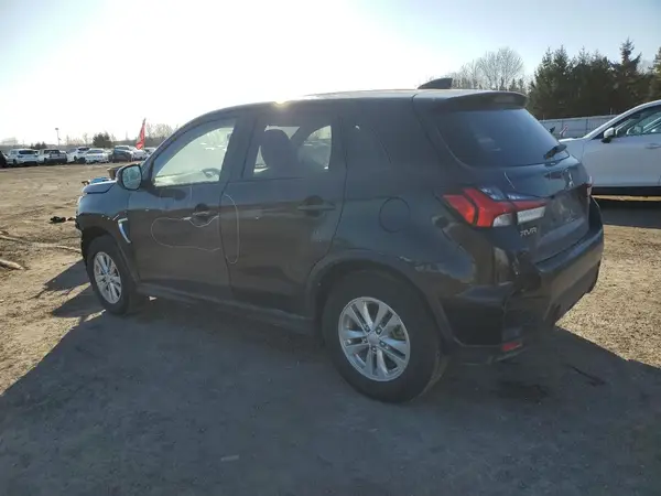 JA4AJVAW9NU601368 2022 MITSUBISHI OUTLANDER - Image 2