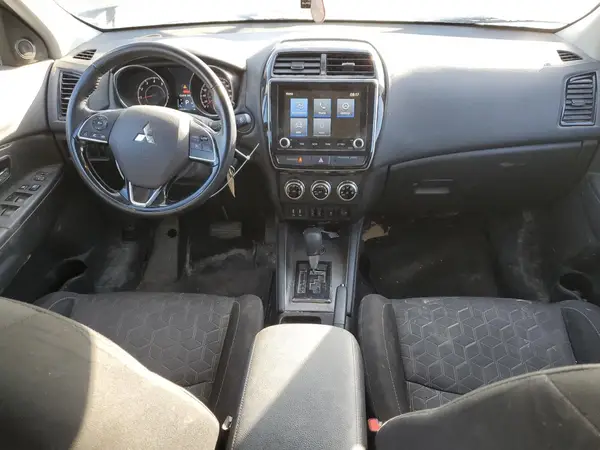 JA4AJVAW9NU601368 2022 MITSUBISHI OUTLANDER - Image 8