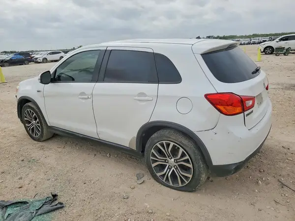 JA4AP3AU0GZ022776 2016 MITSUBISHI OUTLANDER - Image 2