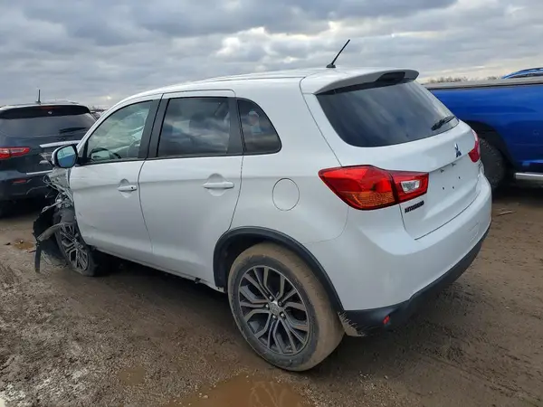 JA4AP3AU0GZ027069 2016 MITSUBISHI OUTLANDER - Image 2