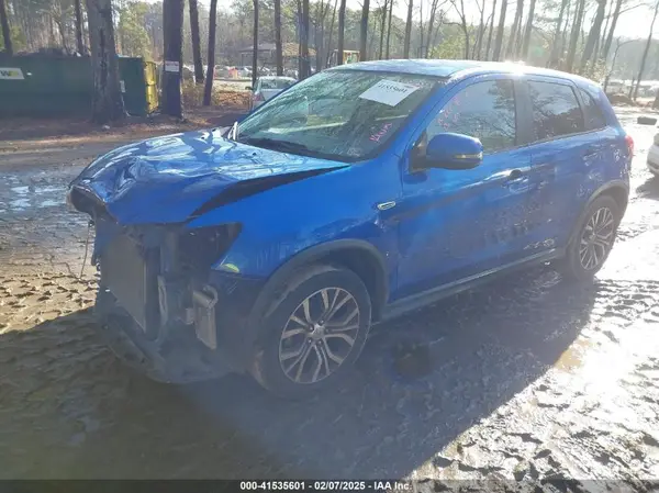 JA4AP3AU0HZ000763 2017 MITSUBISHI OUTLANDER - Image 2
