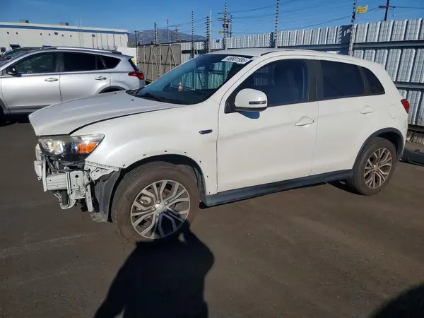 JA4AP3AU0HZ002755 2017 MITSUBISHI OUTLANDER - Image 1