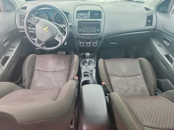 JA4AP3AU0HZ003758 2017 MITSUBISHI OUTLANDER - Image 8