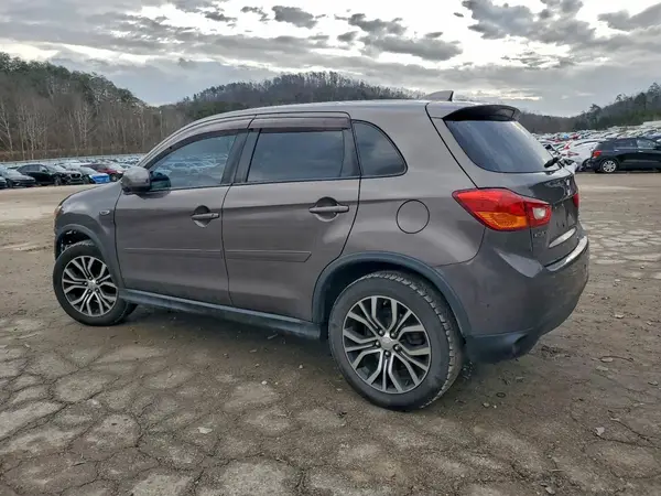 JA4AP3AU0HZ004974 2017 MITSUBISHI OUTLANDER - Image 2