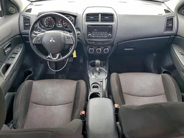 JA4AP3AU0HZ004974 2017 MITSUBISHI OUTLANDER - Image 8