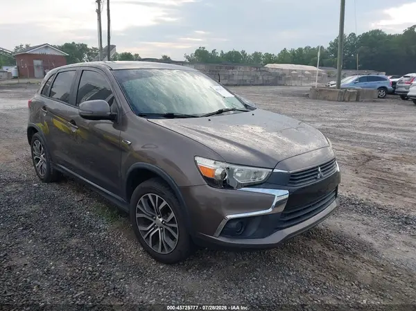 JA4AP3AU0HZ010628 2017 MITSUBISHI OUTLANDER - Image 1