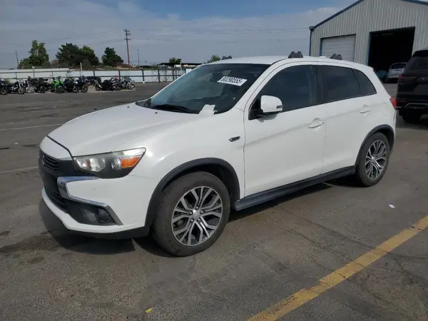 JA4AP3AU0HZ013576 2017 MITSUBISHI OUTLANDER - Image 1