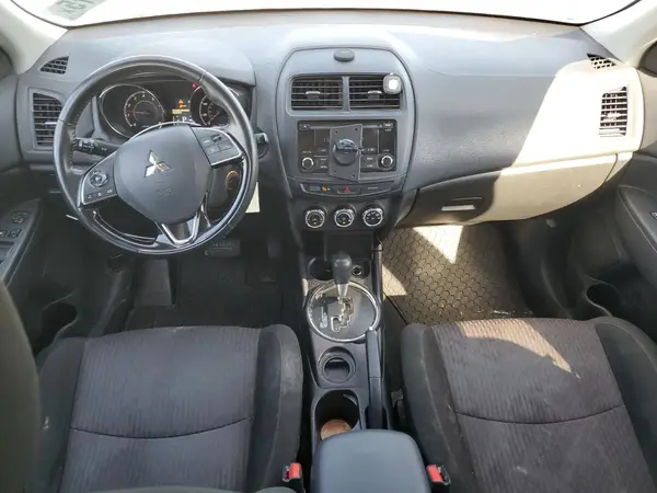JA4AP3AU0HZ031866 2017 MITSUBISHI OUTLANDER - Image 8