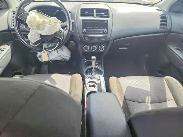 JA4AP3AU0HZ043130 2017 MITSUBISHI OUTLANDER - Image 8