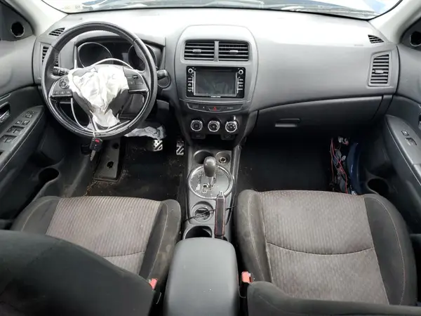 JA4AP3AU0HZ049557 2017 MITSUBISHI OUTLANDER - Image 8