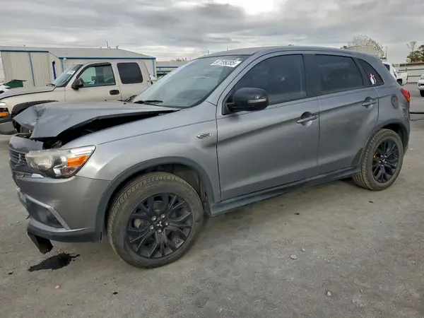 JA4AP3AU0HZ050059 2017 MITSUBISHI OUTLANDER - Image 1