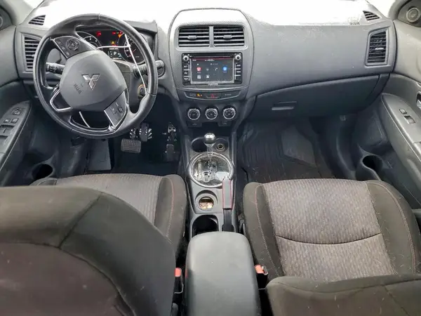 JA4AP3AU0HZ050059 2017 MITSUBISHI OUTLANDER - Image 8