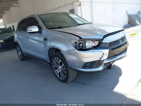 JA4AP3AU0HZ064222 2017 MITSUBISHI OUTLANDER - Image 1