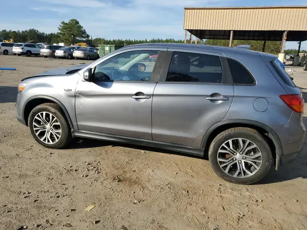 JA4AP3AU0HZ064933 2017 MITSUBISHI OUTLANDER - Image 2