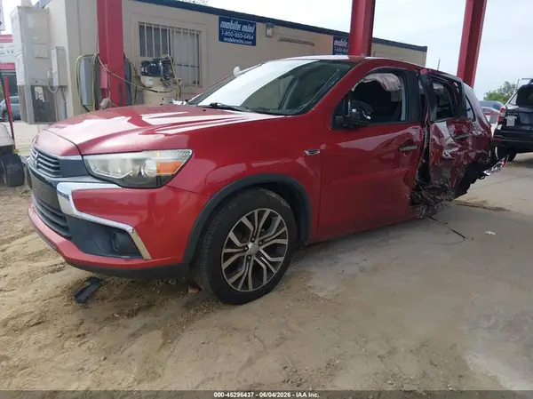 JA4AP3AU0HZ067542 2017 MITSUBISHI OUTLANDER - Image 2