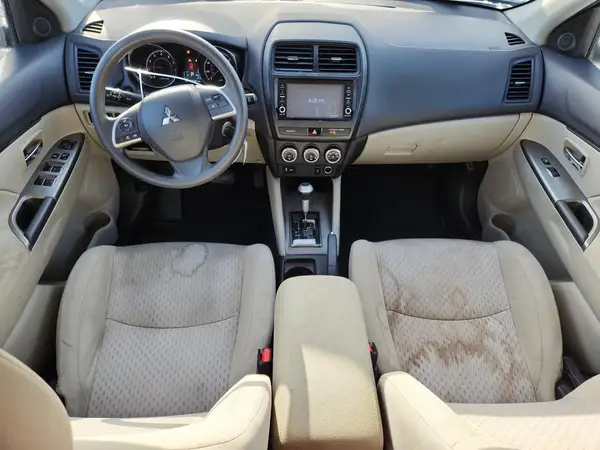 JA4AP3AU0JU004637 2018 MITSUBISHI OUTLANDER - Image 8