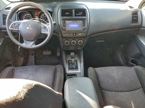 JA4AP3AU0JU009532 2018 MITSUBISHI OUTLANDER - Image 8