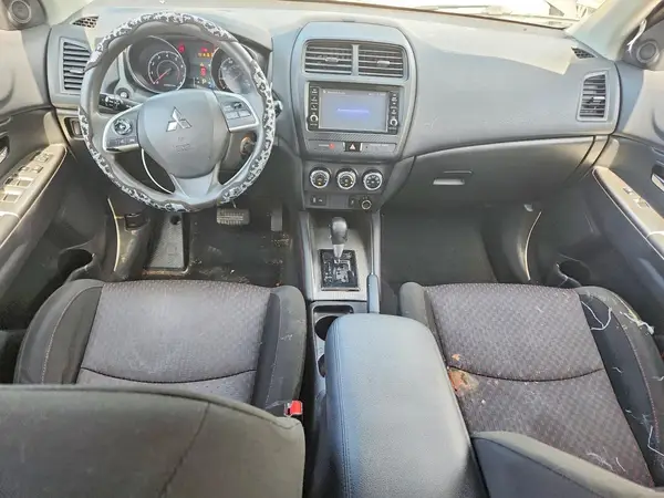 JA4AP3AU0JU011054 2018 MITSUBISHI OUTLANDER - Image 8