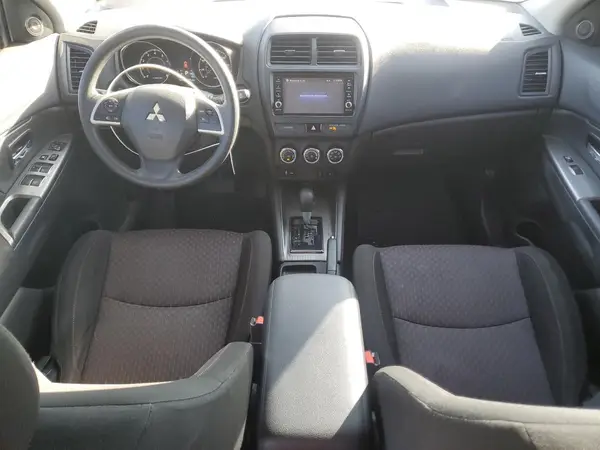 JA4AP3AU0JU013807 2018 MITSUBISHI OUTLANDER - Image 8