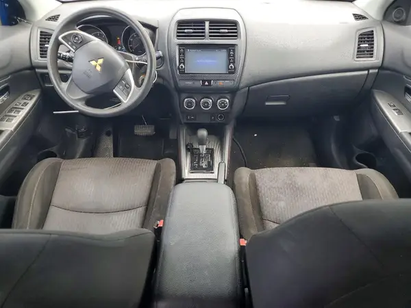 JA4AP3AU0JU016948 2018 MITSUBISHI OUTLANDER - Image 8