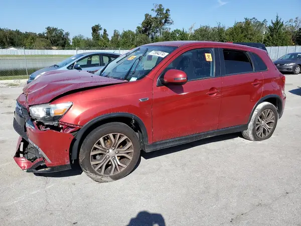 JA4AP3AU0JU019493 2018 MITSUBISHI OUTLANDER - Image 1