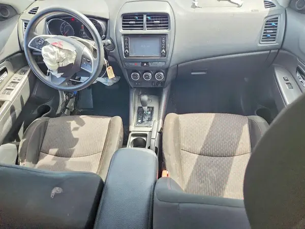JA4AP3AU0JU022944 2018 MITSUBISHI OUTLANDER - Image 8