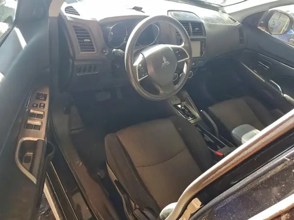 JA4AP3AU0JU024225 2018 MITSUBISHI OUTLANDER - Image 8