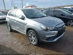 JA4AP3AU0JZ005886 2018 MITSUBISHI OUTLANDER