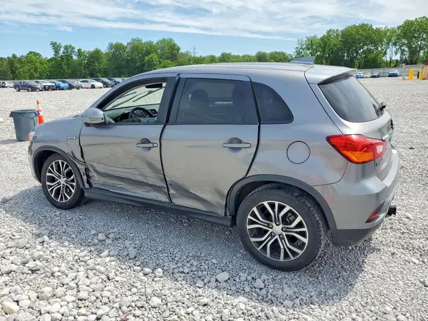 JA4AP3AU0KU001822 2019 MITSUBISHI OUTLANDER - Image 2