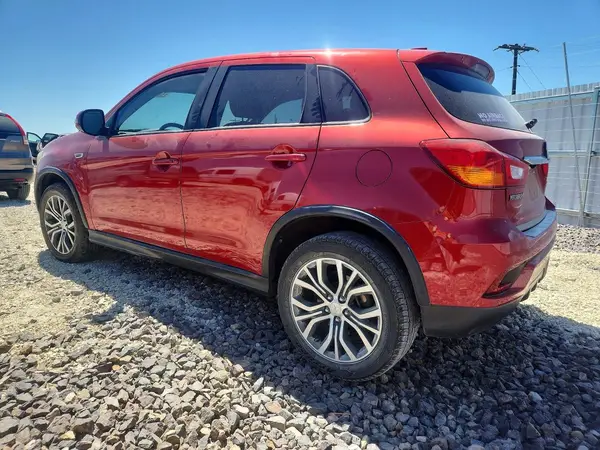 JA4AP3AU0KU004509 2019 MITSUBISHI OUTLANDER - Image 2