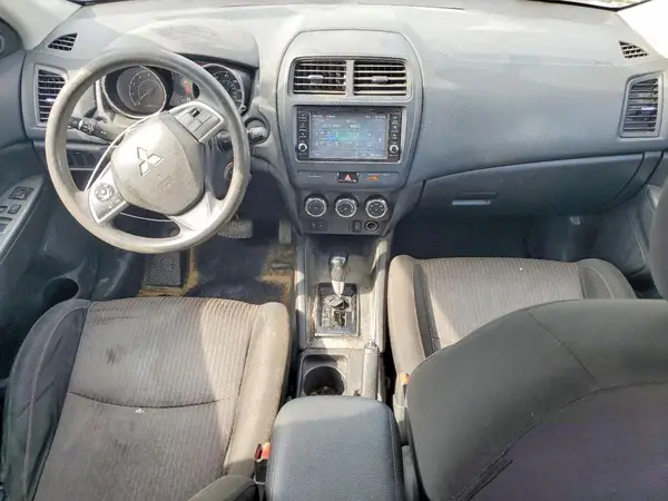JA4AP3AU0KU006597 2019 MITSUBISHI OUTLANDER - Image 8
