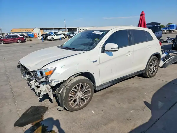 JA4AP3AU0KU008821 2019 MITSUBISHI OUTLANDER - Image 1