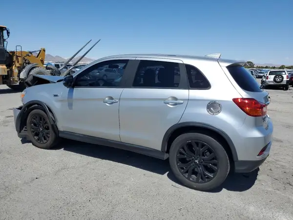 JA4AP3AU0KU010259 2019 MITSUBISHI OUTLANDER - Image 2