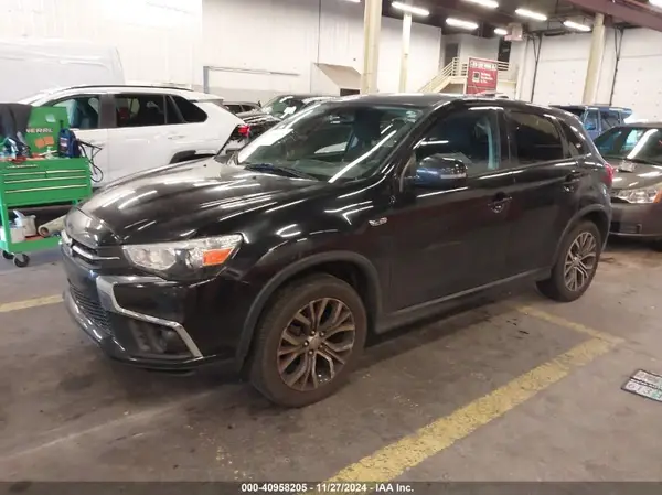 JA4AP3AU0KU011475 2019 MITSUBISHI OUTLANDER - Image 2