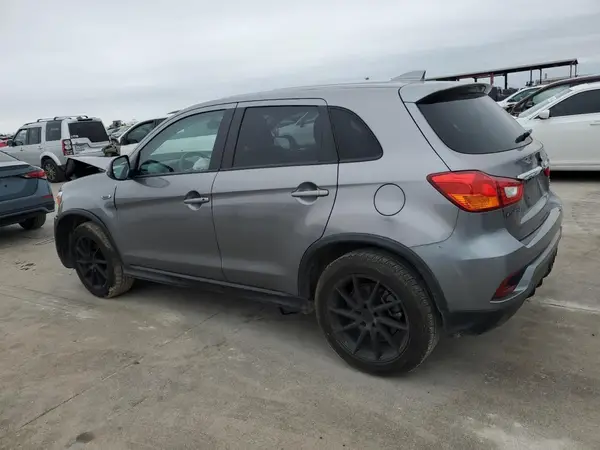 JA4AP3AU0KU012531 2019 MITSUBISHI OUTLANDER - Image 2